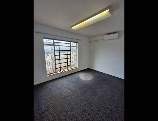 1,050M² WAREHOUSE TO LET IN WILSONIA